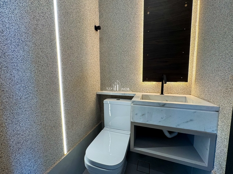 Sobrado com 4 suítes plenas, incluindo uma térrea e uma master...: 9ª foto da galeria de imagens do imóvel