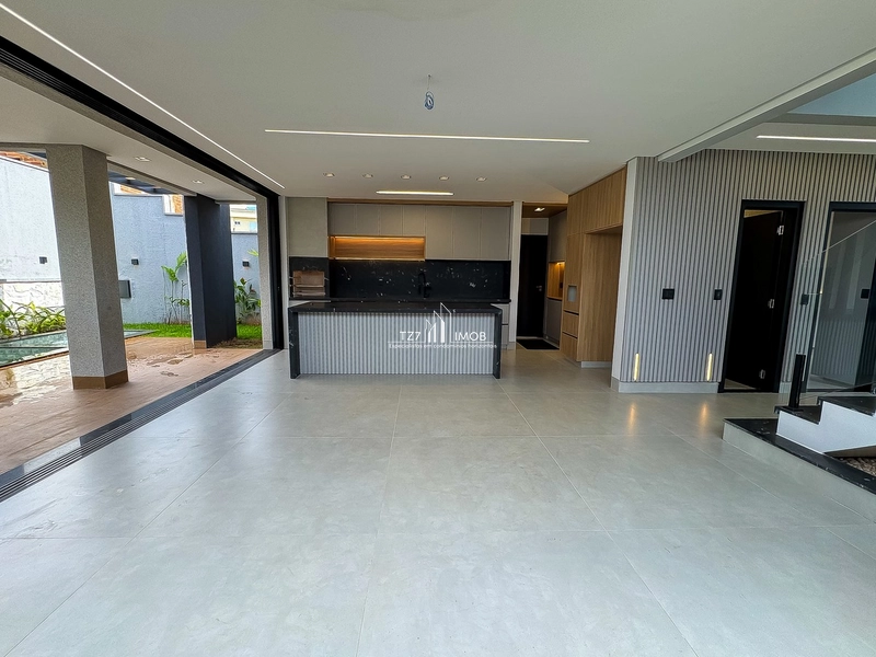 Sobrado com 4 suítes plenas, incluindo uma térrea e uma master...: 12ª foto da galeria de imagens do imóvel