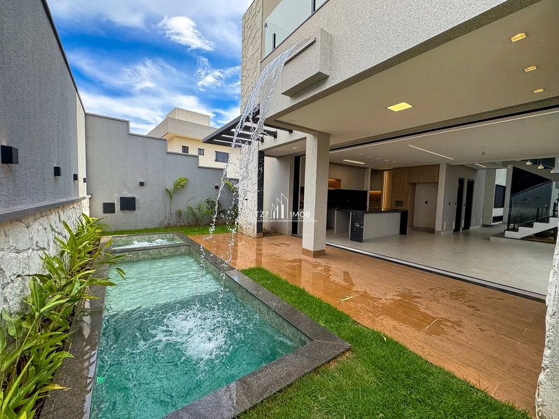 Sobrado com 4 suítes plenas, incluindo uma térrea e uma master...: 18ª foto da galeria de imagens do imóvel