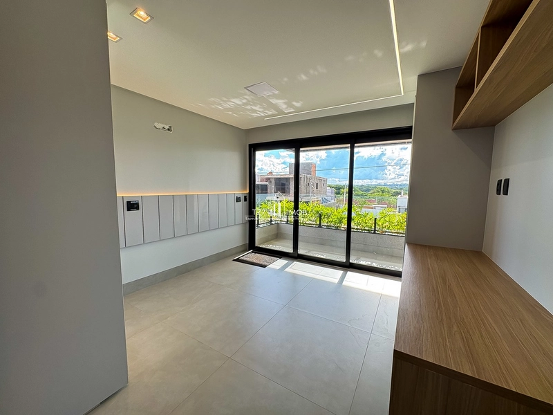 Sobrado com 4 suítes plenas, incluindo uma térrea e uma master...: 21ª foto da galeria de imagens do imóvel