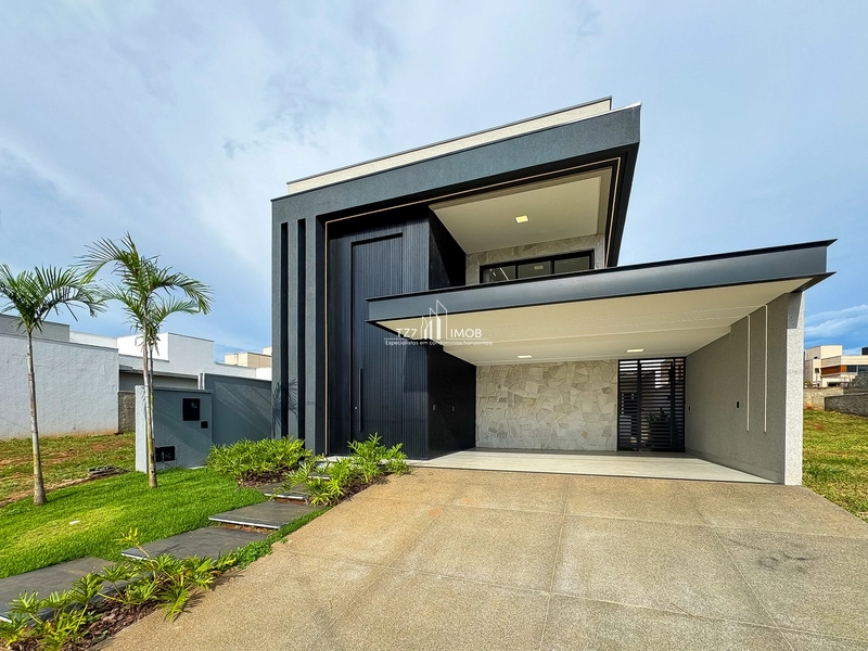 Sobrado com 4 suítes plenas, incluindo uma térrea e uma master...: 3ª foto da galeria de imagens do imóvel