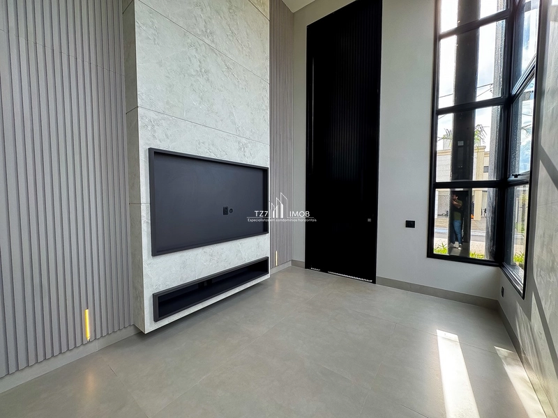 Sobrado com 4 suítes plenas, incluindo uma térrea e uma master...: 6ª foto da galeria de imagens do imóvel