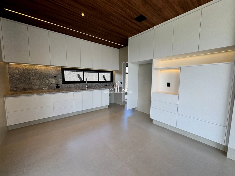 Casa com 6 quartos, sendo 4 suítes plenas.: 8ª foto da galeria de imagens do imóvel