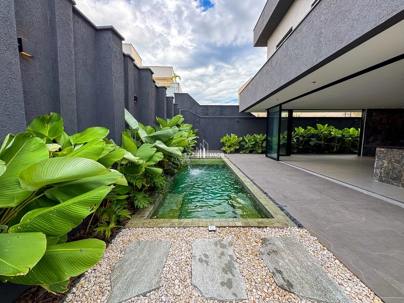 Sobrado com 4 suítes plenas, sendo uma no térreo.: 16ª foto da galeria de imagens do imóvel