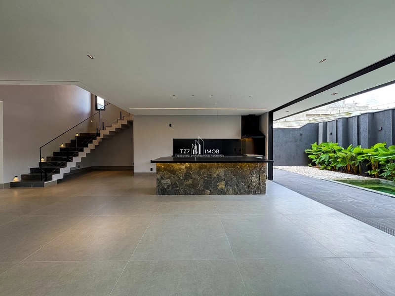 Sobrado com 4 suítes plenas, sendo uma no térreo.: 6ª foto da galeria de imagens do imóvel