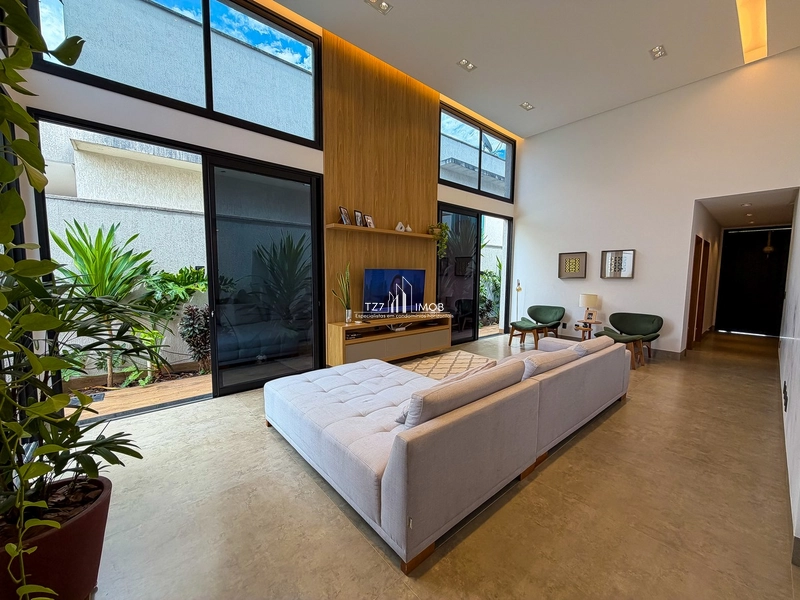 Casa Térrea com 3 Suítes Plenas + Home Office, Semi Mobiliada.: 5ª foto da galeria de imagens do imóvel