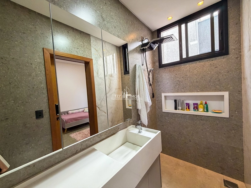 Casa Térrea com 3 Suítes Plenas + Home Office, Semi Mobiliada.: 20ª foto da galeria de imagens do imóvel