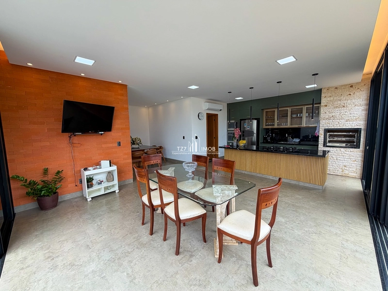 Casa Térrea com 3 Suítes Plenas + Home Office, Semi Mobiliada.: 9ª foto da galeria de imagens do imóvel