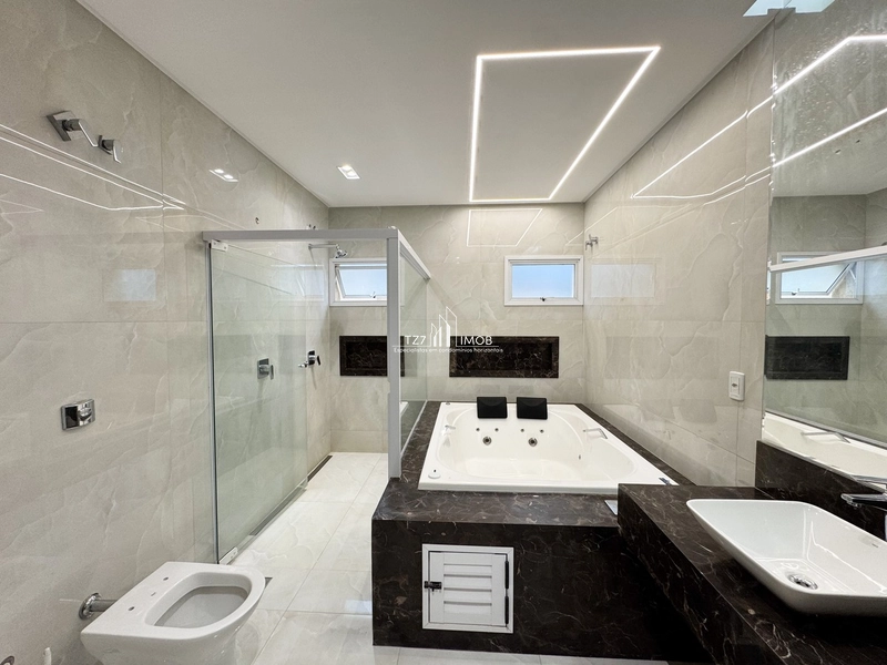 Sobrado de Alto Padrão no Condomínio do Lago.: 32ª foto da galeria de imagens do imóvel