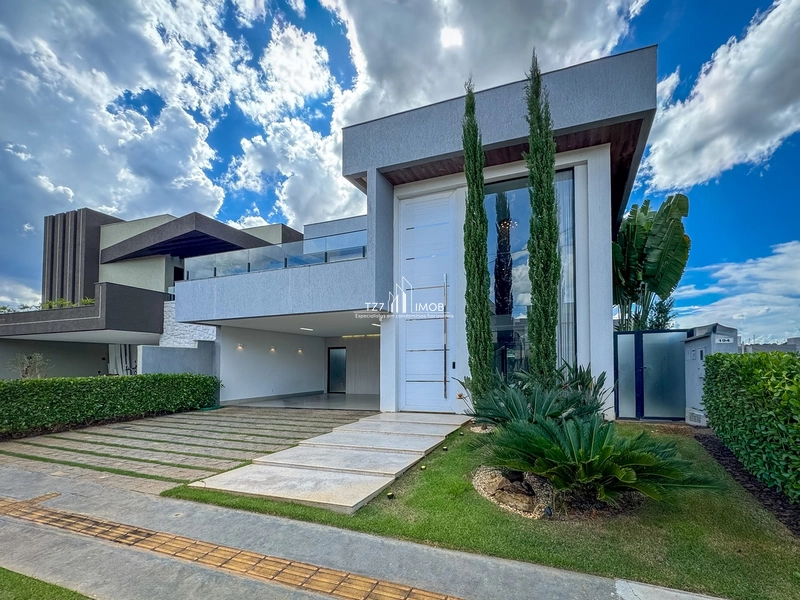 Sobrado com 4 suítes plenas, incluindo uma master.: 2ª foto da galeria de imagens do imóvel