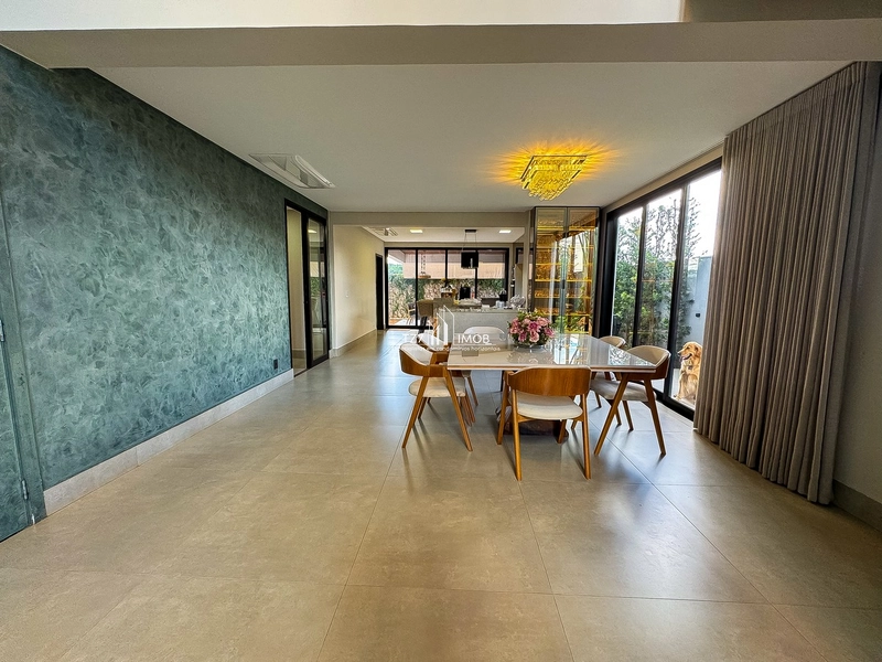 Sobrado com 4 suítes plenas, incluindo uma master.: 5ª foto da galeria de imagens do imóvel