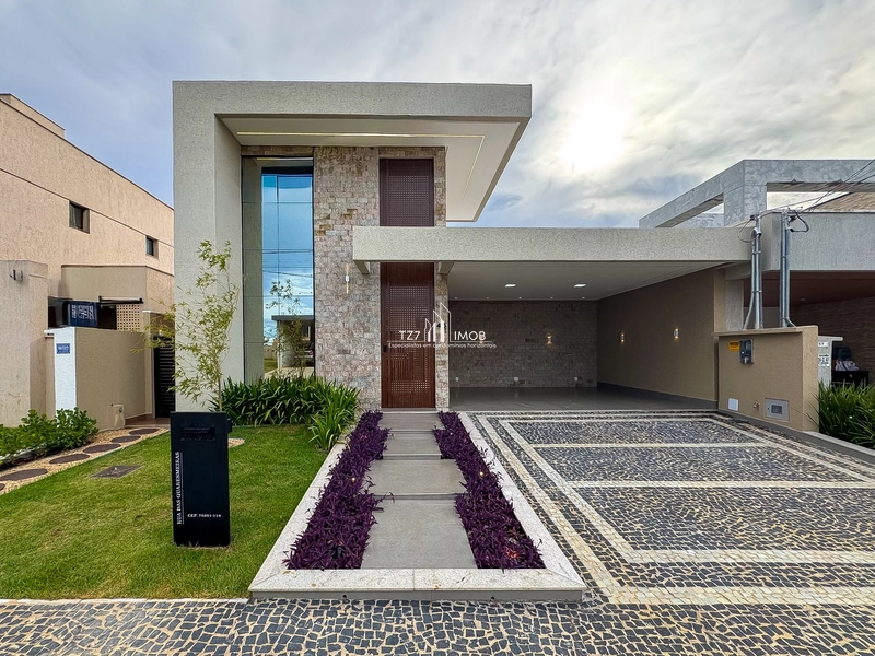 Casa térrea com 3 suítes plenas, sendo uma master.: 1ª foto da galeria de imagens do imóvel