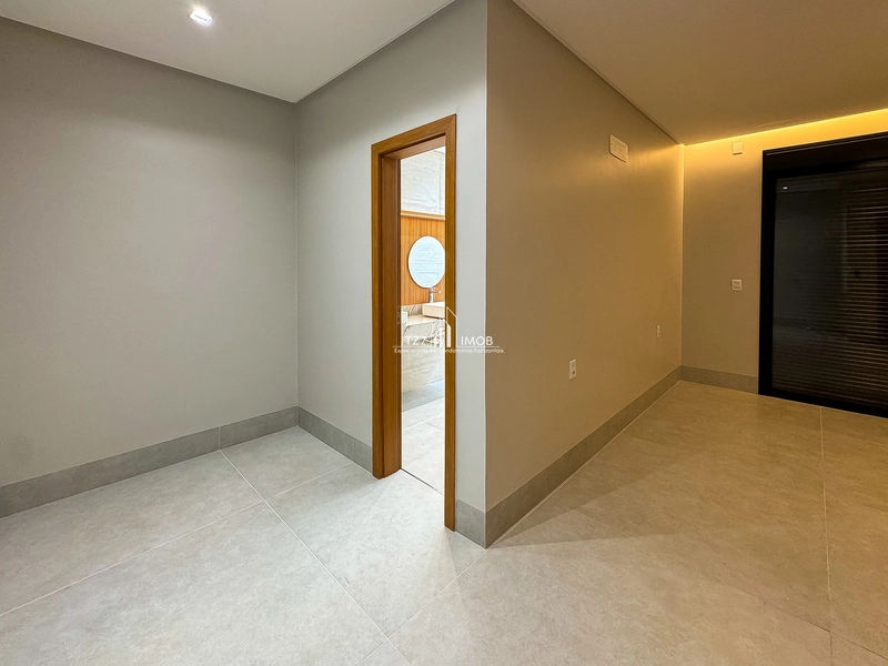 Casa térrea com 3 suítes plenas, sendo uma master.: 24ª foto da galeria de imagens do imóvel