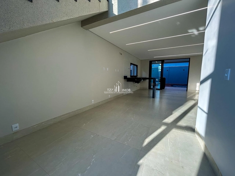 Lindo Sobrado localizado no Jardins Capri – 3 suítes plenas.: 4ª foto da galeria de imagens do imóvel