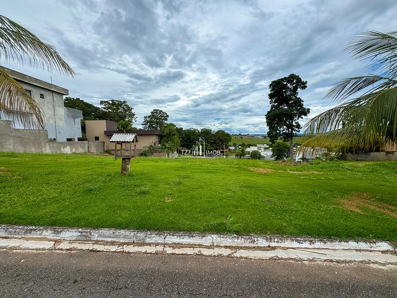 Lote em oportunidade no Condomínio Vale Verde, com 391,50 m²: 2ª foto da galeria de imagens do imóvel