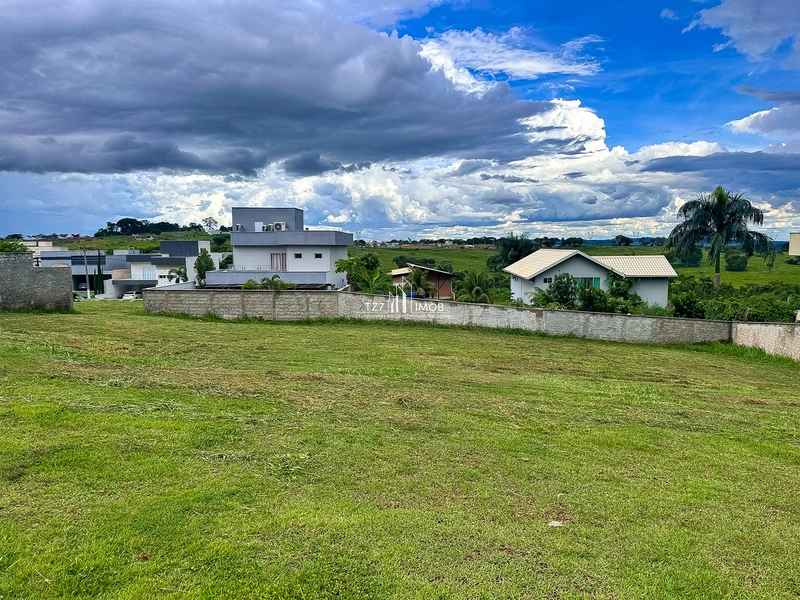Lote em oportunidade no Condomínio Vale Verde, com 396,73 m²: 1ª foto da galeria de imagens do imóvel