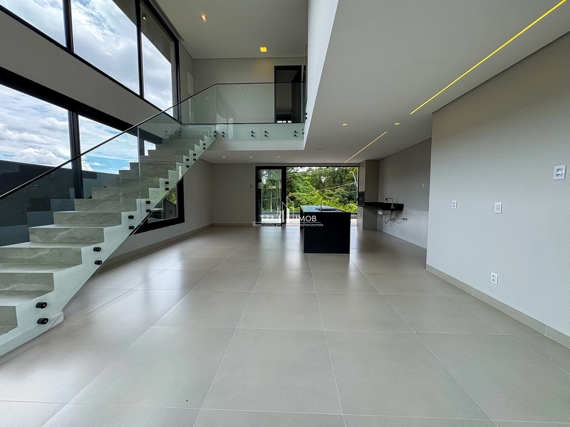 Casa Triplex com 3 suítes plenas, localizada no Jardins Barcelona.: 10ª foto da galeria de imagens do imóvel