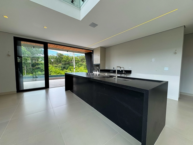 Casa Triplex com 3 suítes plenas, localizada no Jardins Barcelona.: 12ª foto da galeria de imagens do imóvel