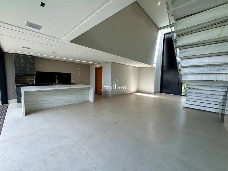 Sobrado com 4 suítes plenas, sendo 1 suíte no térreo e 1 suíte master.: 10ª foto da galeria de imagens do imóvel