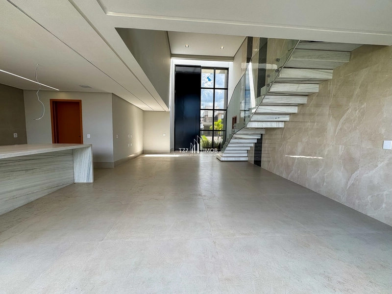 Sobrado com 4 suítes plenas, sendo 1 suíte no térreo e 1 suíte master.: 9ª foto da galeria de imagens do imóvel