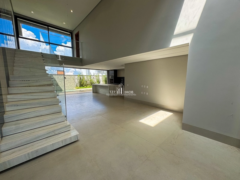 Sobrado com 4 suítes plenas, sendo 1 suíte no térreo e 1 suíte master.: 4ª foto da galeria de imagens do imóvel