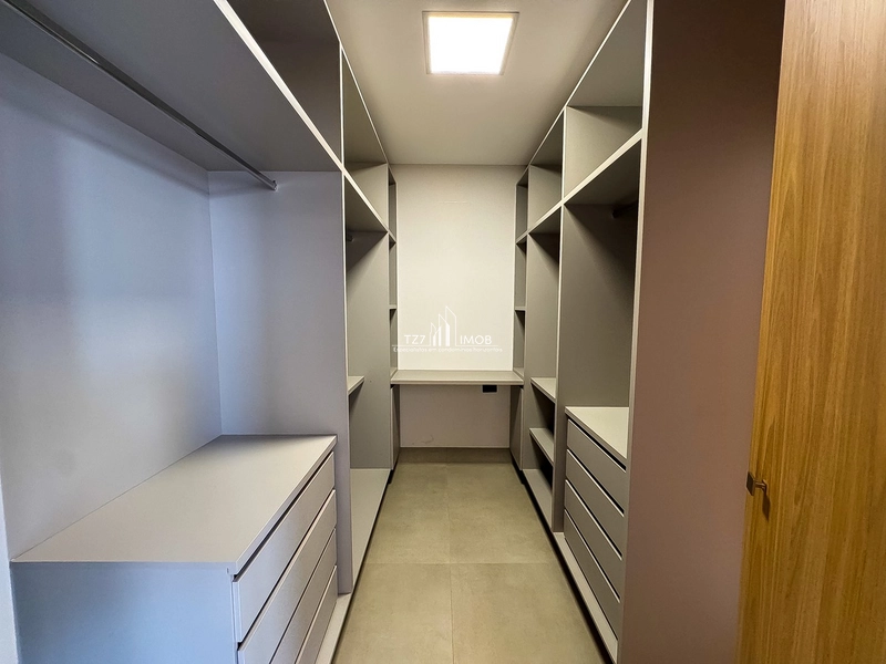 Casa no Condomínio Jardins Nápoles com 5 quartos, sendo 3 suítes.: 25ª foto da galeria de imagens do imóvel