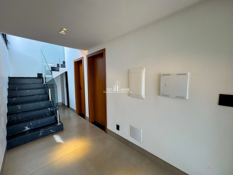 Casa no Condomínio Jardins Nápoles com 5 quartos, sendo 3 suítes.: 27ª foto da galeria de imagens do imóvel