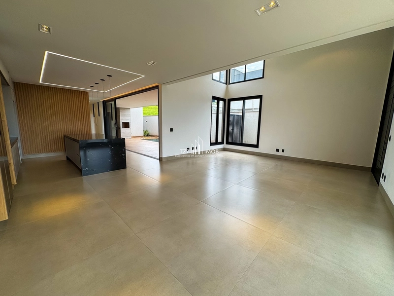 Casa no Condomínio Jardins Nápoles com 5 quartos, sendo 3 suítes.: 6ª foto da galeria de imagens do imóvel