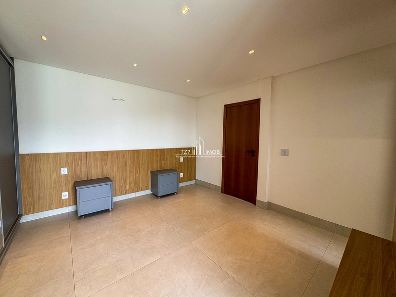 Casa térrea com 4 suítes plenas, incluindo uma suíte master.: 31ª foto da galeria de imagens do imóvel