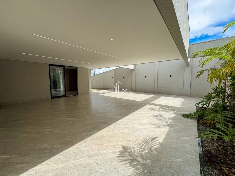 Casa térrea com 4 suítes plenas, incluindo uma suíte master.: 18ª foto da galeria de imagens do imóvel