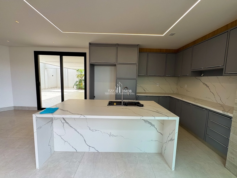 Casa térrea com 4 suítes plenas, incluindo uma suíte master.: 12ª foto da galeria de imagens do imóvel