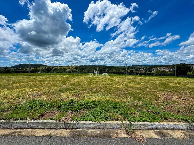 Lote em Condomínio Fechado – Solar Itália, oportunidade com 300 m²