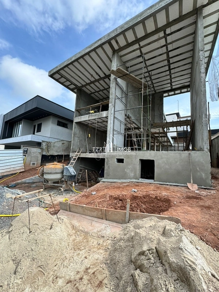 Ágio Sobrado com garagem Subterrânea localizado no Jardins Capri.: 5ª foto da galeria de imagens do imóvel