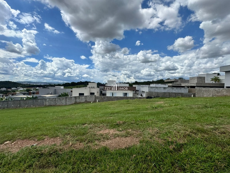 Lote em Condomínio Fechado – Jardins Barcelona ,quitado e registrado.: 1ª foto da galeria de imagens do imóvel