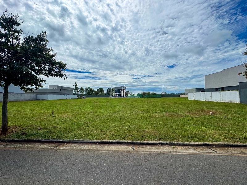 Lote Terras Alpha 2 - Lote com 303,92 m² - Lote Quitado e Registrado.