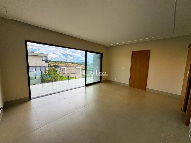 Sobrado de esquina com 4 suítes plenas, sendo 2 no pavimento superior.: 23ª foto da galeria de imagens do imóvel