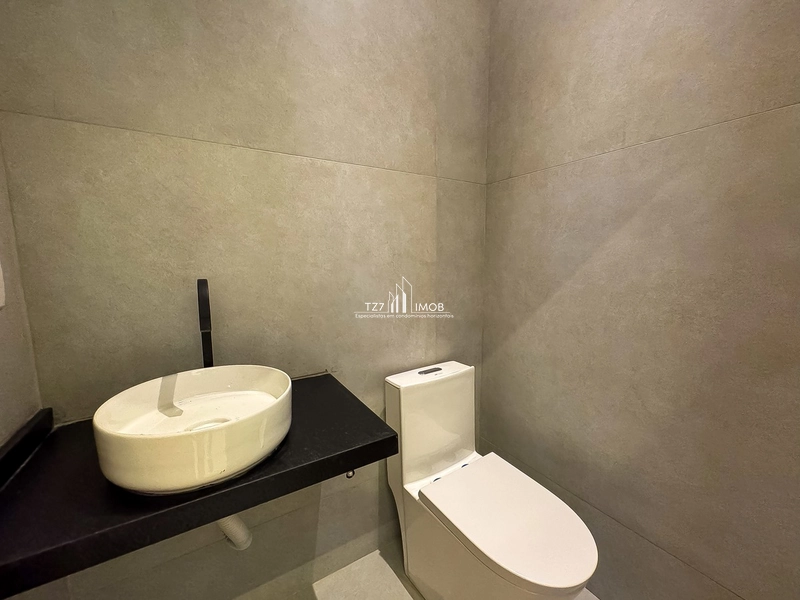 Sobrado de esquina com 4 suítes plenas, sendo 2 no pavimento superior.: 28ª foto da galeria de imagens do imóvel