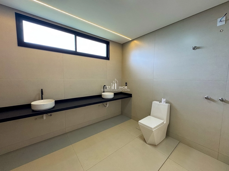 Sobrado de esquina com 4 suítes plenas, sendo 2 no pavimento superior.: 26ª foto da galeria de imagens do imóvel