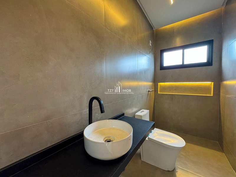 Sobrado de esquina com 4 suítes plenas, sendo 2 no pavimento superior.: 17ª foto da galeria de imagens do imóvel