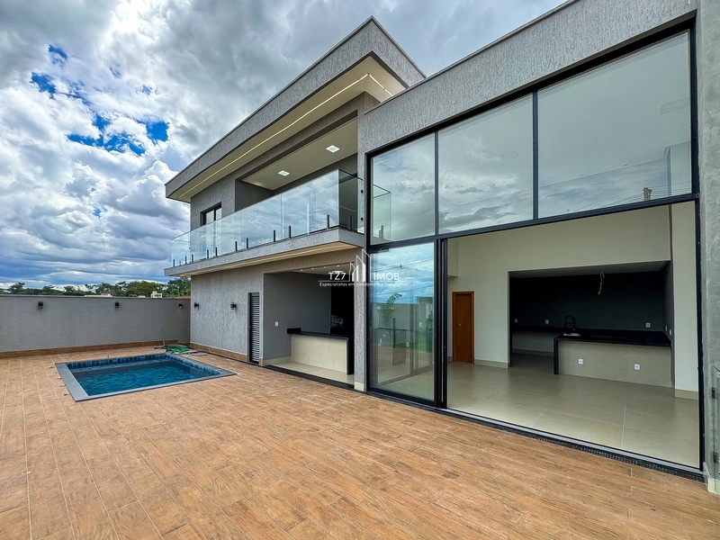 Sobrado de esquina com 4 suítes plenas, sendo 2 no pavimento superior.: 10ª foto da galeria de imagens do imóvel