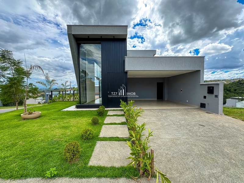 Sobrado de esquina com 4 suítes plenas, sendo 2 no pavimento superior.: 1ª foto da galeria de imagens do imóvel