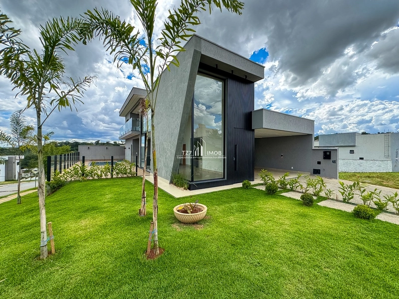 Sobrado de esquina com 4 suítes plenas, sendo 2 no pavimento superior.: 3ª foto da galeria de imagens do imóvel