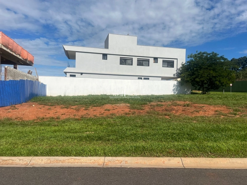 Lote Residencial Plateau d'Or Privilege, lote com 823,30 m².: 2ª foto da galeria de imagens do imóvel