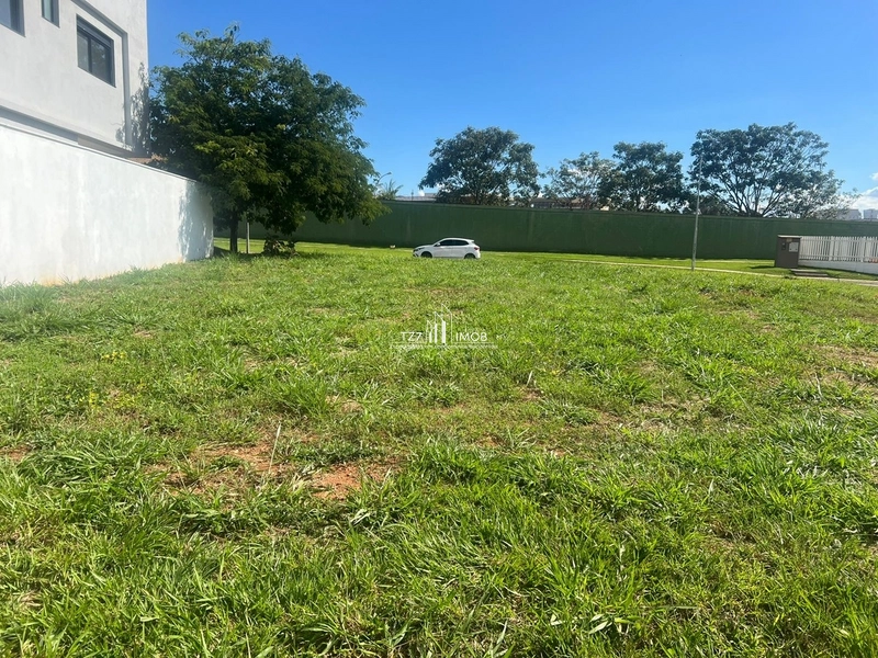 Lote Residencial Plateau d'Or Privilege, lote com 823,30 m².: 5ª foto da galeria de imagens do imóvel