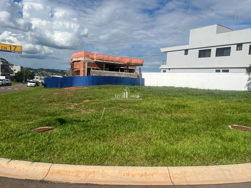 Lote Residencial Plateau d'Or Privilege, lote com 823,30 m².: 1ª foto da galeria de imagens do imóvel