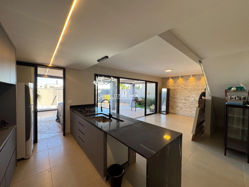 Casa com 3 suítes independentes, no Condomínio Jardins Parma.: 9ª foto da galeria de imagens do imóvel