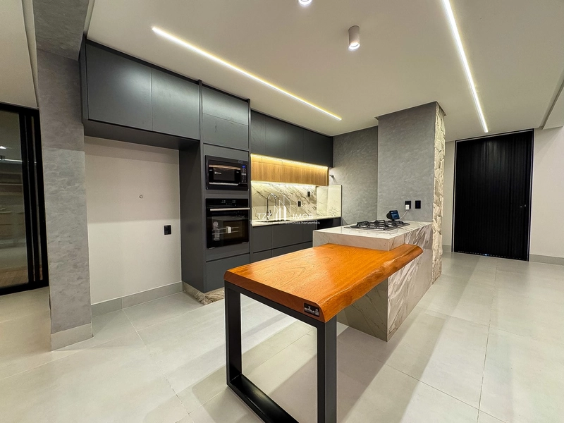 Sobrado com 4 suítes plenas, incluindo 1 suíte master com closet...: 9ª foto da galeria de imagens do imóvel