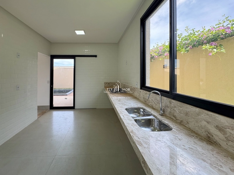 Sobrado com 3 suítes plenas, sendo uma máster com espaço para banheira: 19ª foto da galeria de imagens do imóvel