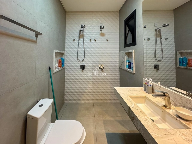 Sobrado com 4 suítes no condomínio Jardins Barcelona em Goiânia.: 19ª foto da galeria de imagens do imóvel