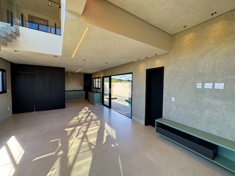Sobrado Jardins Parma com 3 suítes plenas e armários na sala.: 6ª foto da galeria de imagens do imóvel